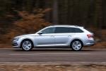 Skoda Superb iV Combi 2019 года (UK)